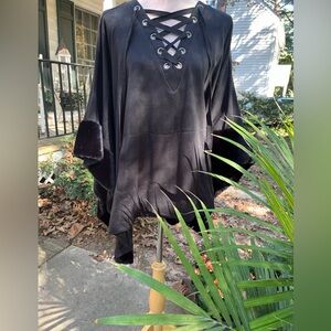 Fall + Winter Roaman’s Black Poncho + Faux Fur, Size 14/16, Excellent Condition